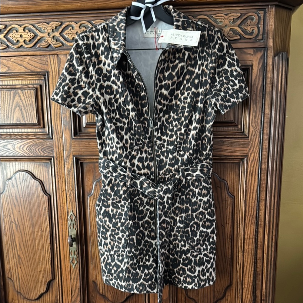 Leopard Print Jump suit. Alice & Olivia Jeans. NWOT.